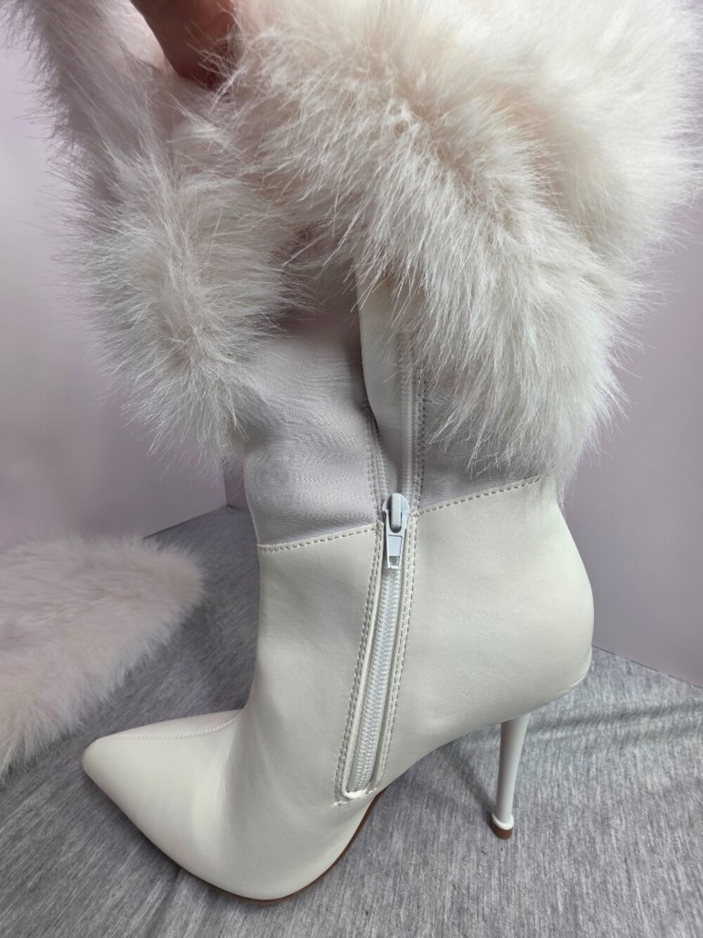 Womens White Faux Fur Knee High Stiletto Boots Size 7 NWT, Newbella - Picture 6 of 7